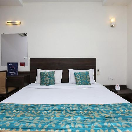 Oyo 4940 Hotel Sea Rock Rāipur Zewnętrze zdjęcie