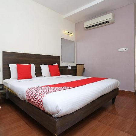 Oyo 4940 Hotel Sea Rock Rāipur Zewnętrze zdjęcie